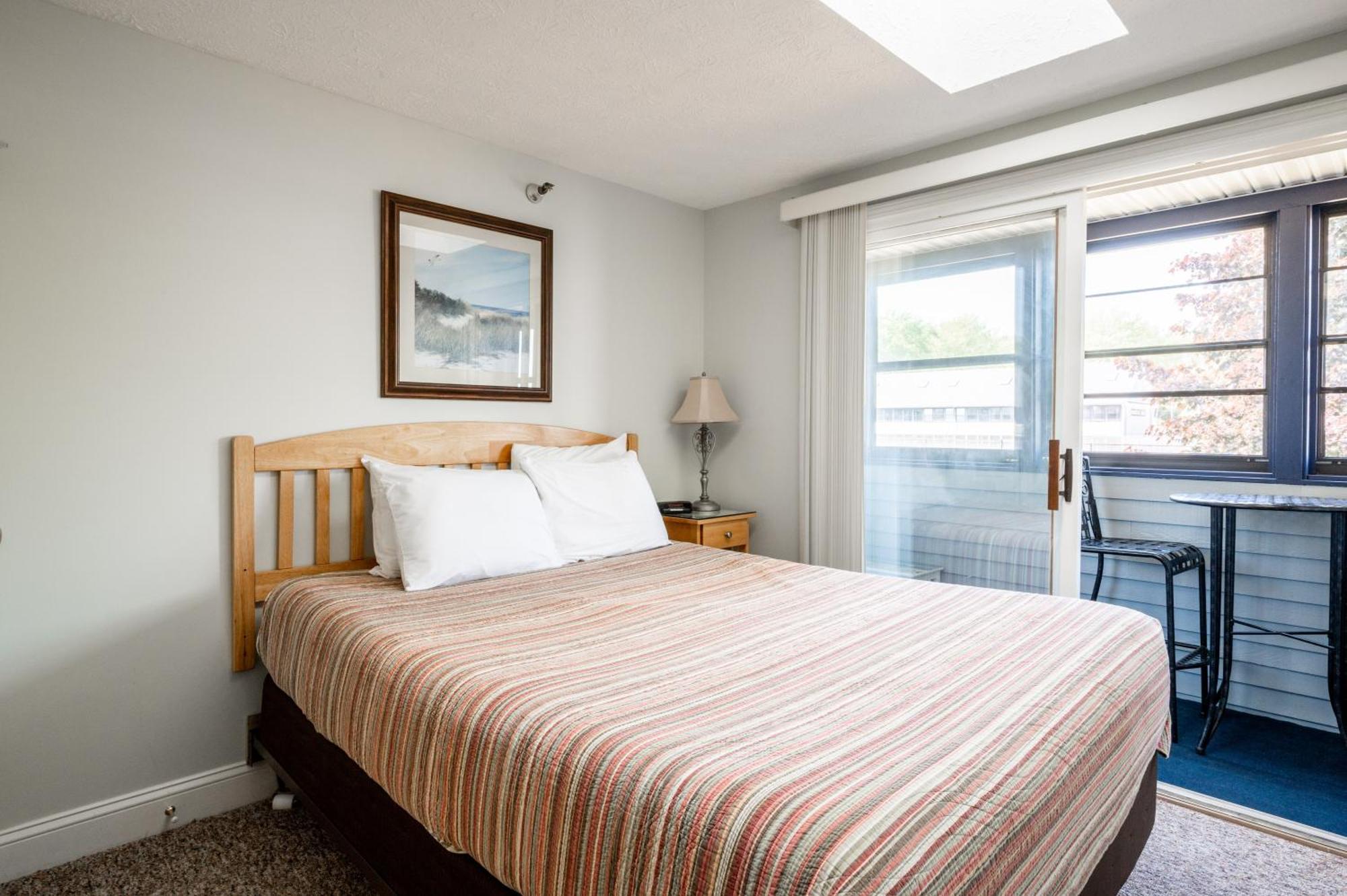 Nautical Mile Resort Wells Exterior photo